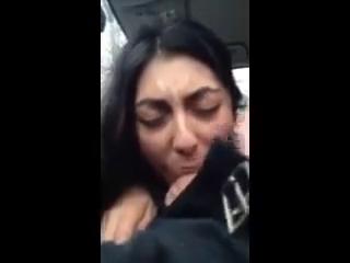 Видео: Прямо в машине армянка отсосала и проглотила сперму
